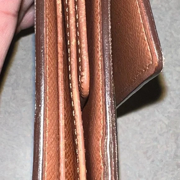 Vintage Louis Vuitton Brown and Gold Monogram - Picture 5 of 13